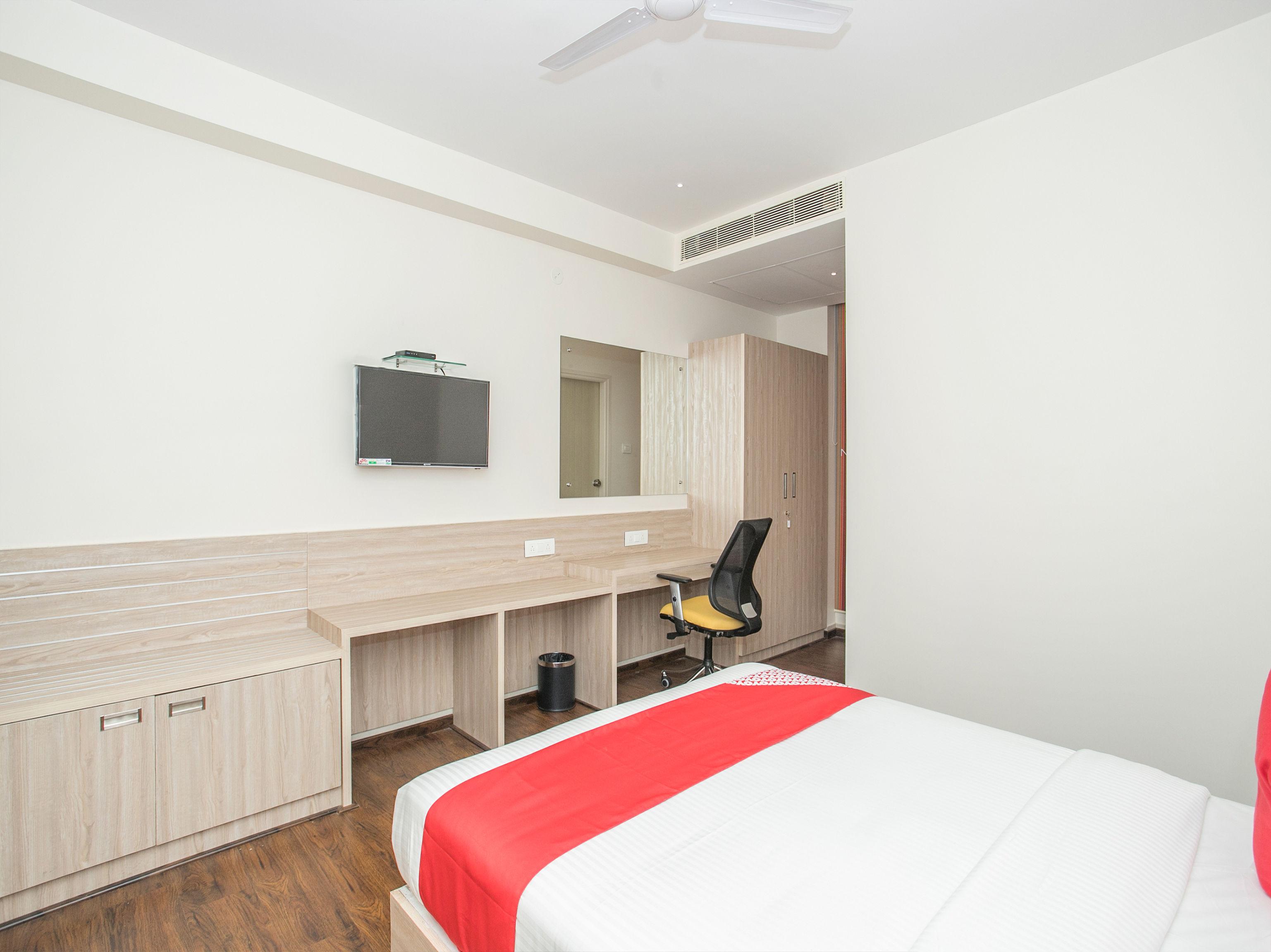 Airport Hotel Hsp New Delhi Exterior photo