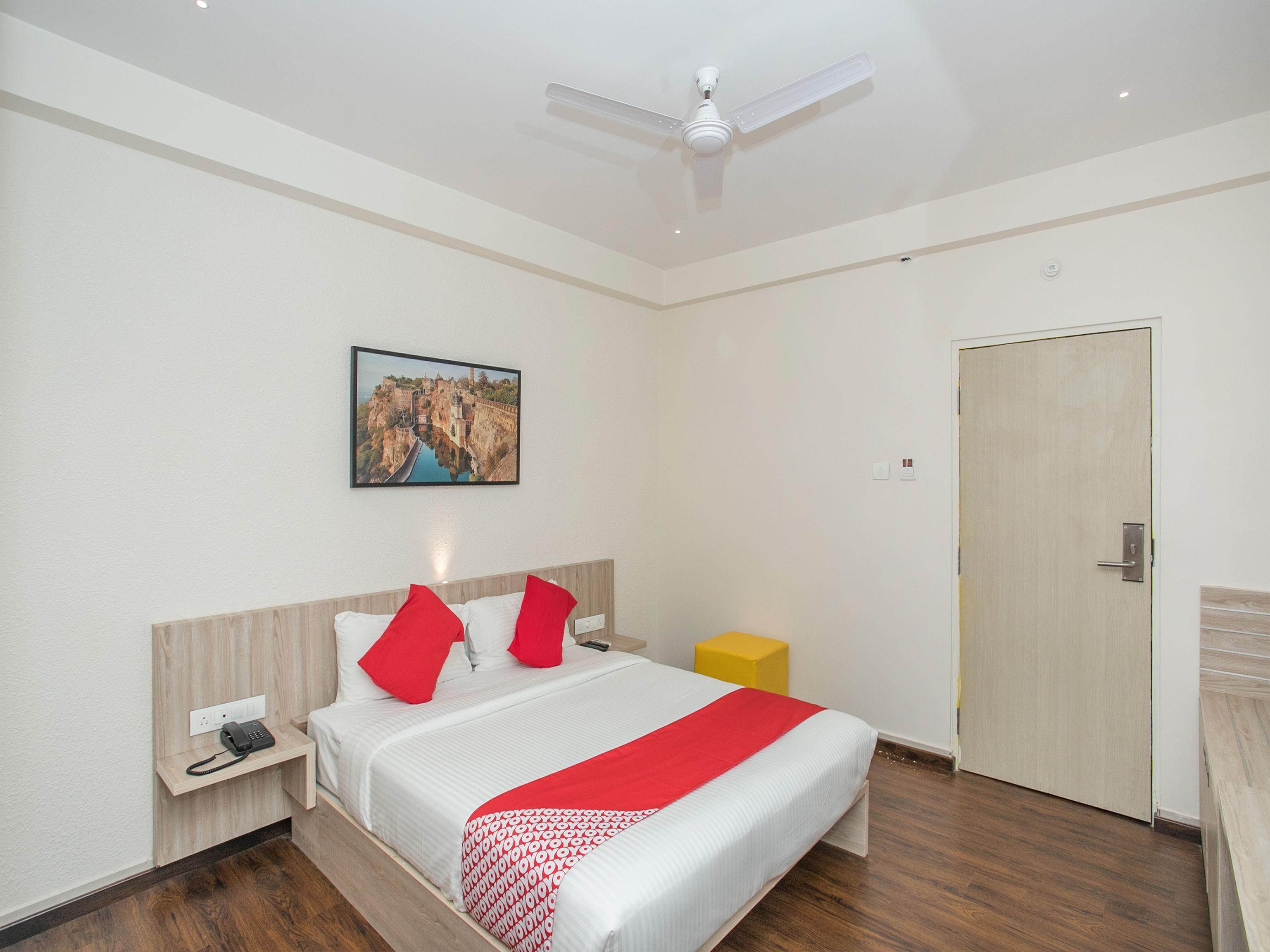Airport Hotel Hsp New Delhi Exterior photo