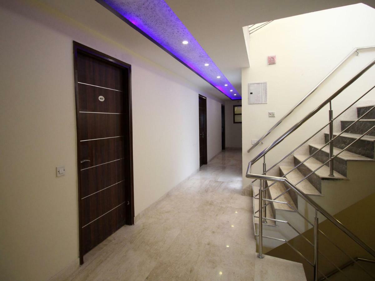 Airport Hotel Hsp New Delhi Exterior photo