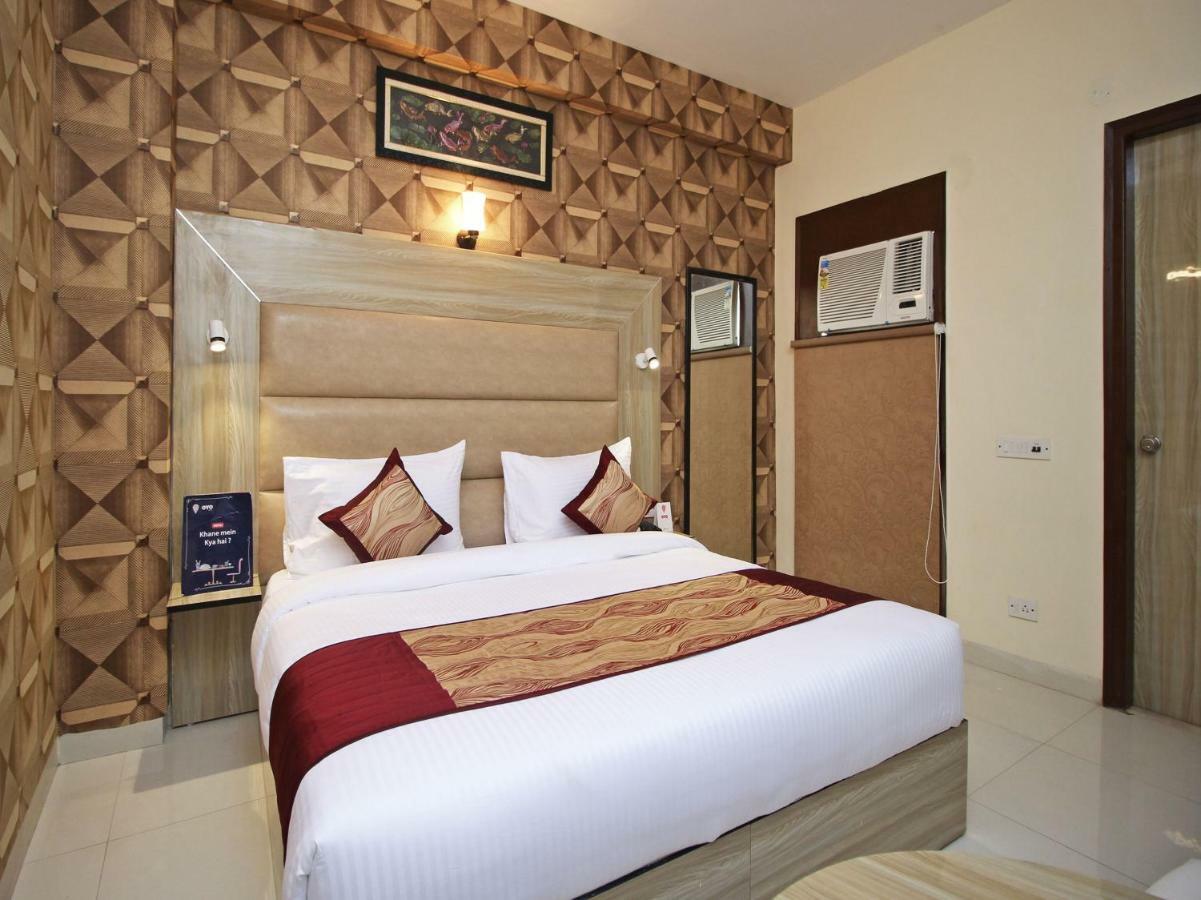 Airport Hotel Hsp New Delhi Exterior photo